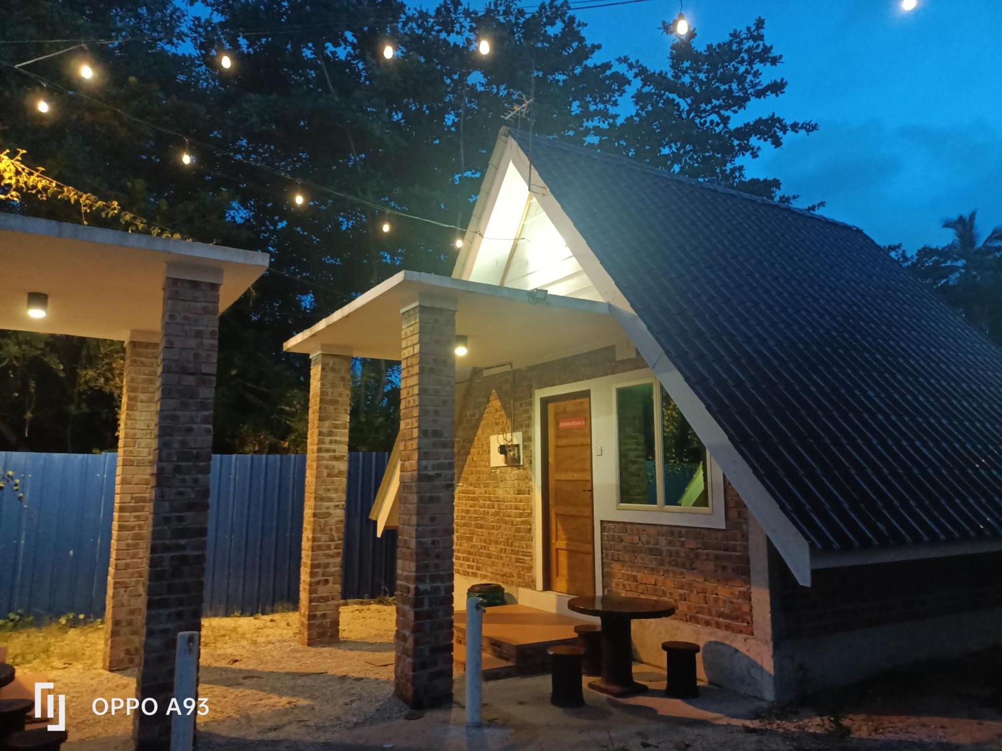 Zainab Cottage Pasir Puteh Buitenkant foto