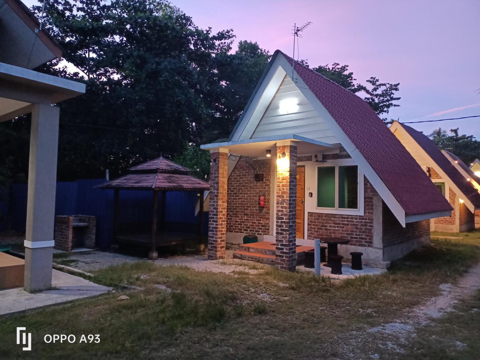 Zainab Cottage Pasir Puteh Buitenkant foto
